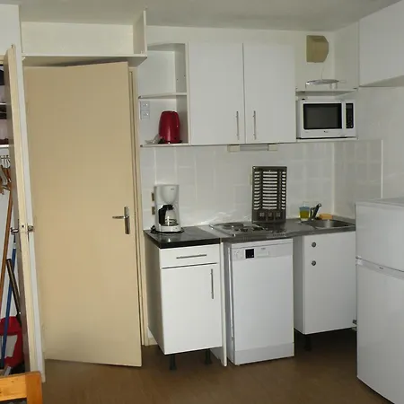 Au Coeur De La Station Apartment *