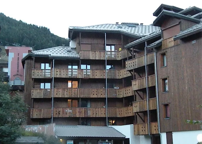 Au Coeur De La Station Apartment *