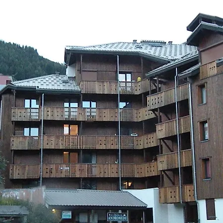 Au Coeur De La Station Apartment *